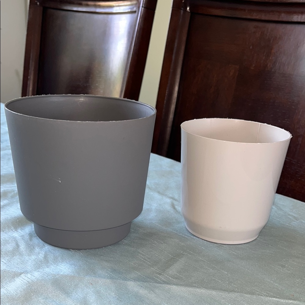Elegant Gray and Cream Plastic Planters Set Of 2